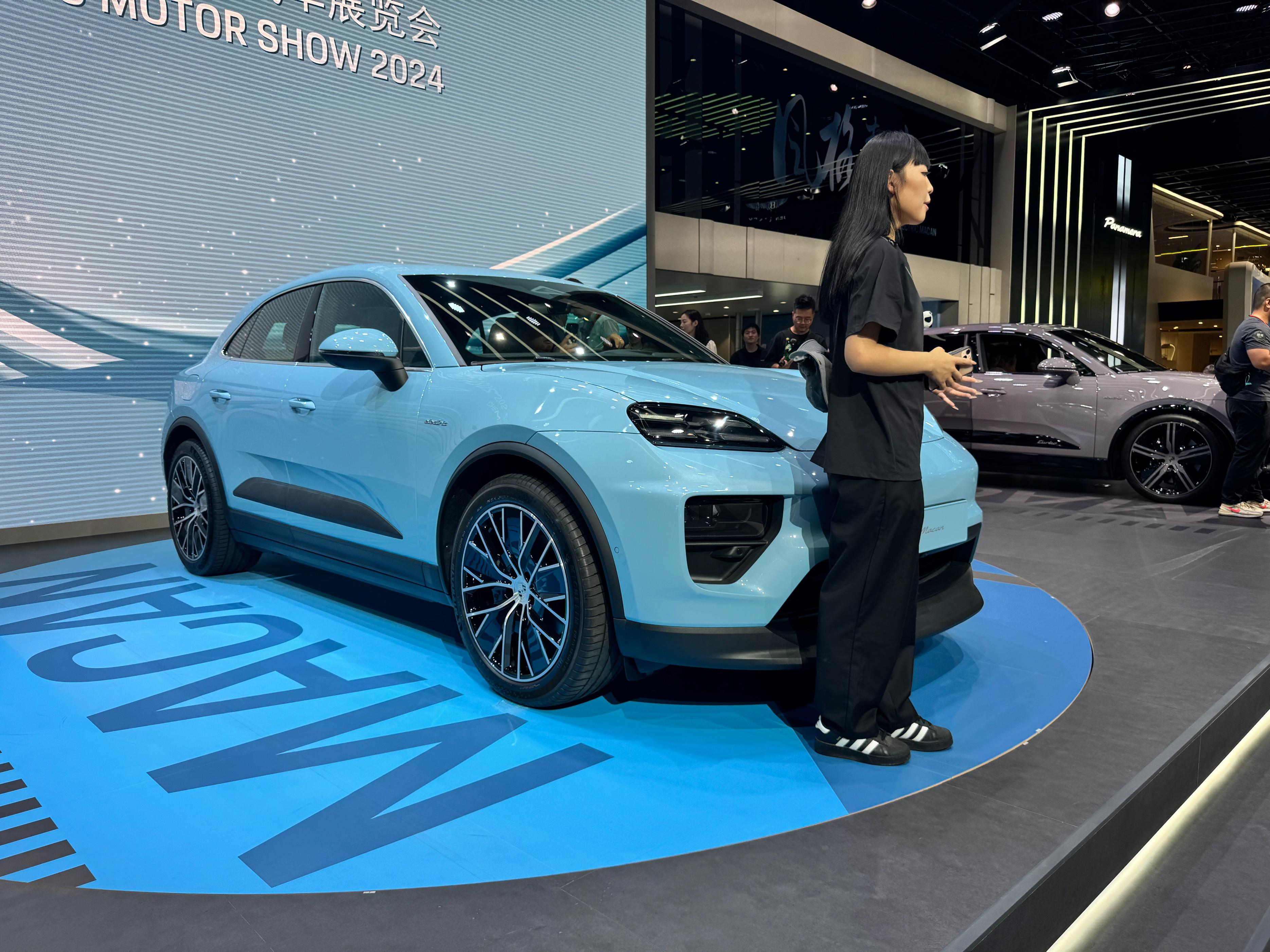 【成都車展】保時(shí)捷全新Macan EV長續(xù)航版亮相
