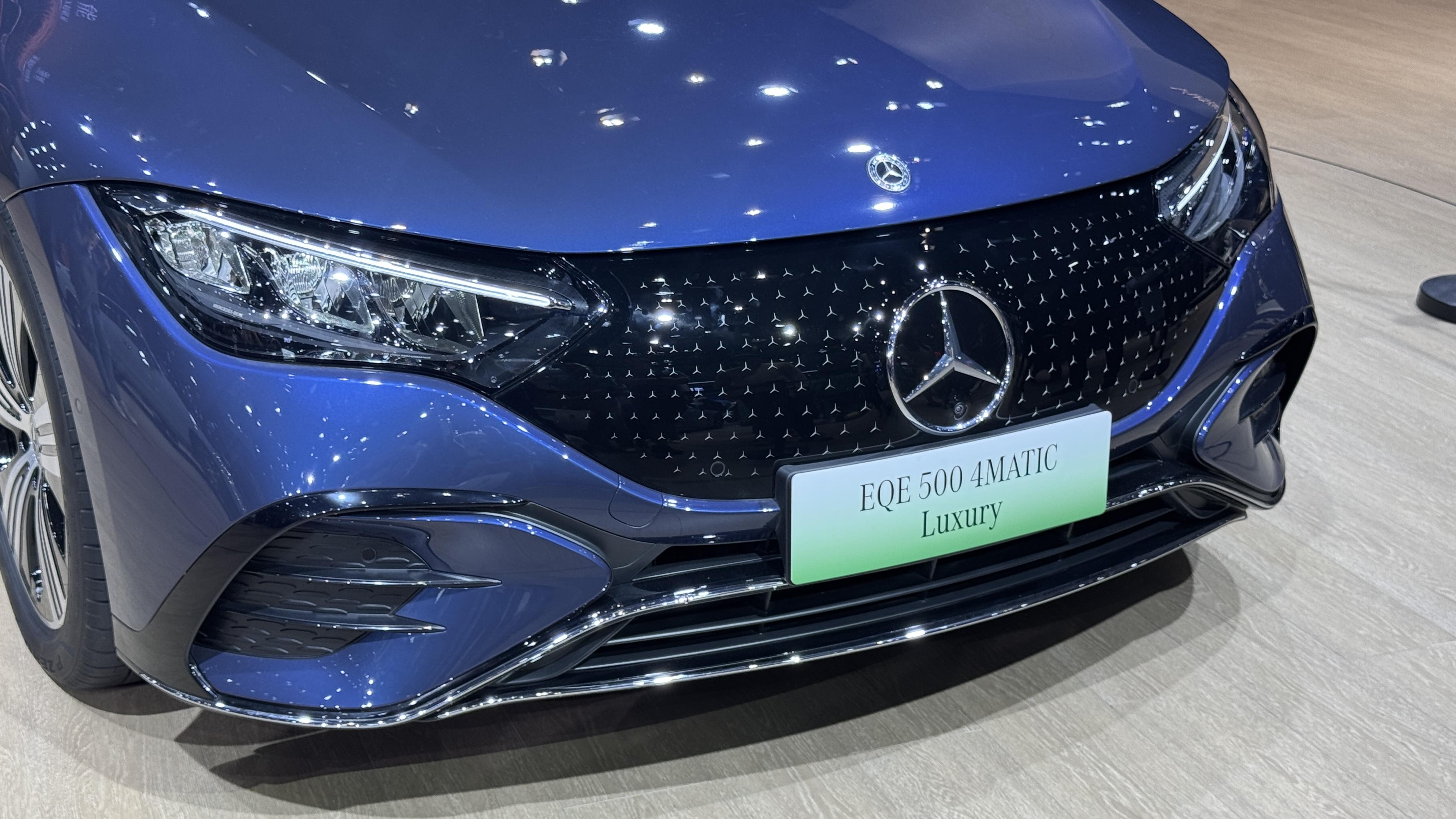 售價(jià)47.8萬(wàn)起！奔馳全新EQE在廣州車展上市