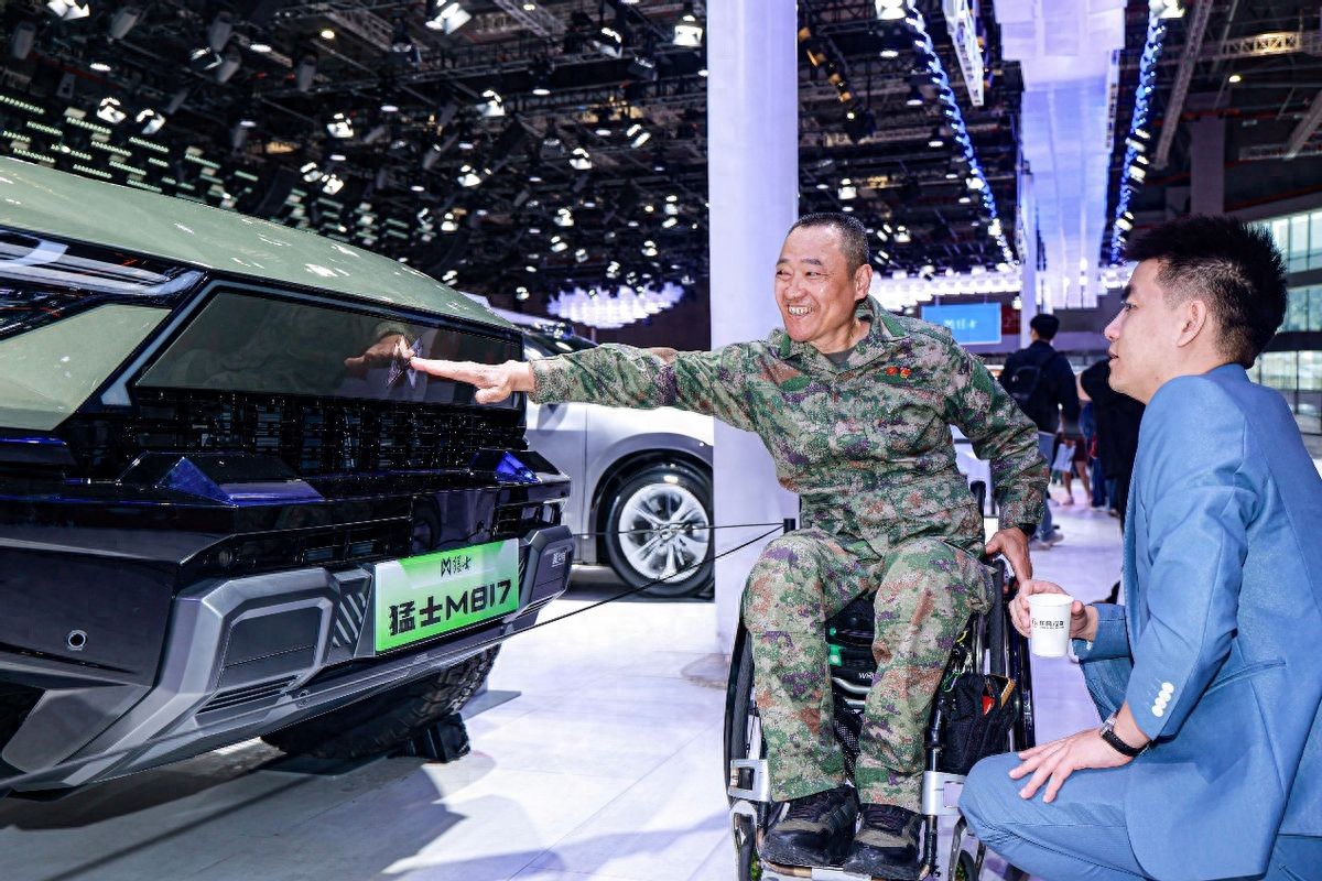 退伍老兵點贊東風猛士M817！穿越半個世紀，東風軍車基因薪火相傳