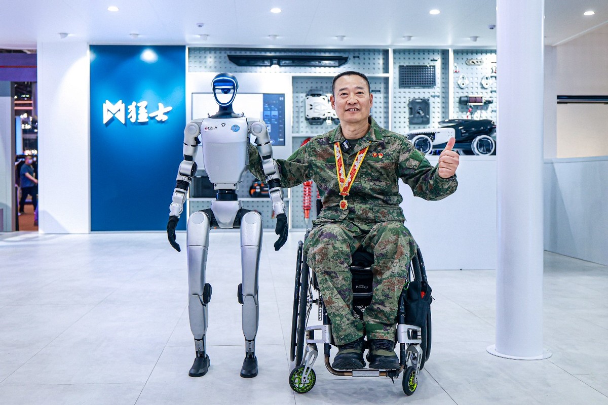 退伍老兵點贊東風猛士M817！穿越半個世紀，東風軍車基因薪火相傳